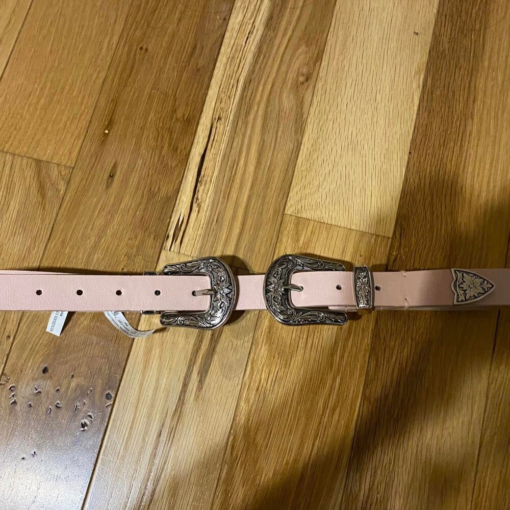 BELT S/M NWT
